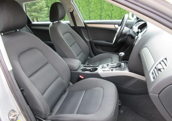 Audi A4 cena 30900 przebieg: 299000, rok produkcji 2010 z Bobowa małe 254